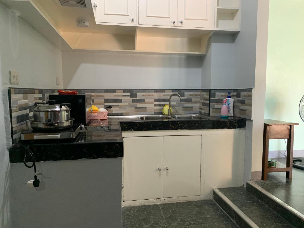 Beinte Singko De Marso Apartments Candon Exterior foto
